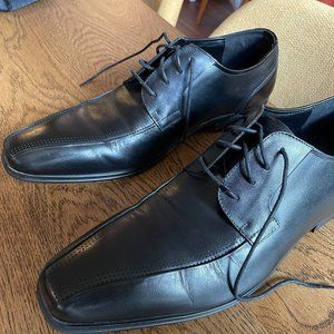 Kenneth Cole Square Toe Black Leather Shoes
